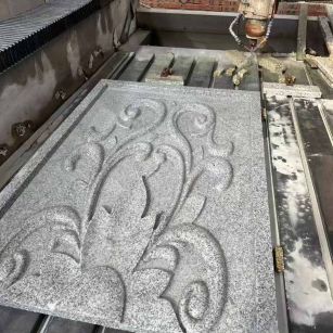 安康 白麻别墅干挂雕花板