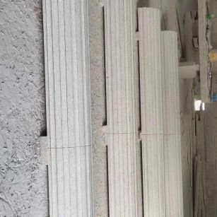 安康 花岗岩厂家带你看白麻花岗岩门楼大柱柱皮