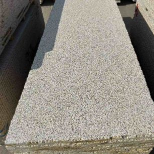 安康 黄金麻花岗岩荔枝面毛板，半成品