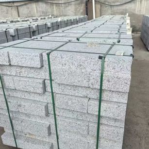 安康 白麻花岗岩路沿石，弧形路沿石，道牙石，马路牙子，界石，路缘石，平沿石，直岩石，平缘石等