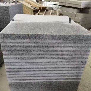 安康 芝麻白5公分火烧地铺成品，900*400，规格可定制