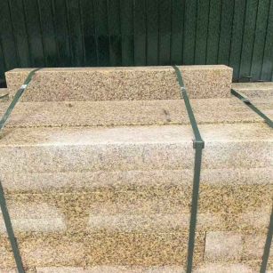 安康 黄金麻花岗岩石材机切面栏杆料半成品