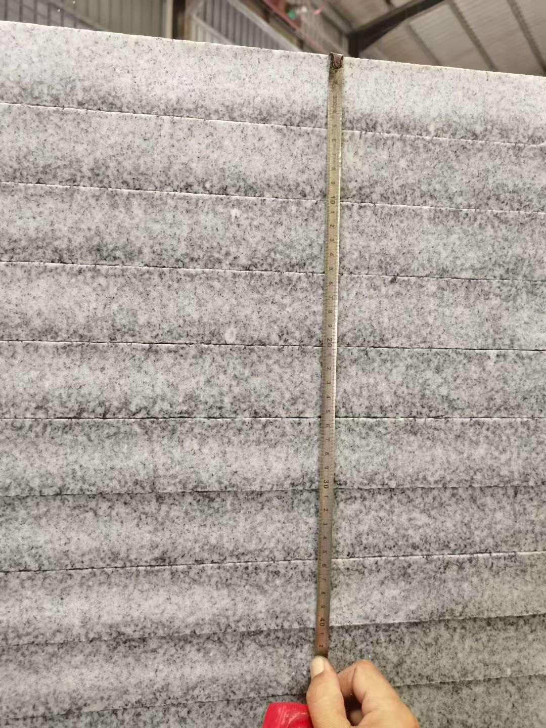 安康 芝麻白火烧成品厚薄均匀，B料价格接近A料质量