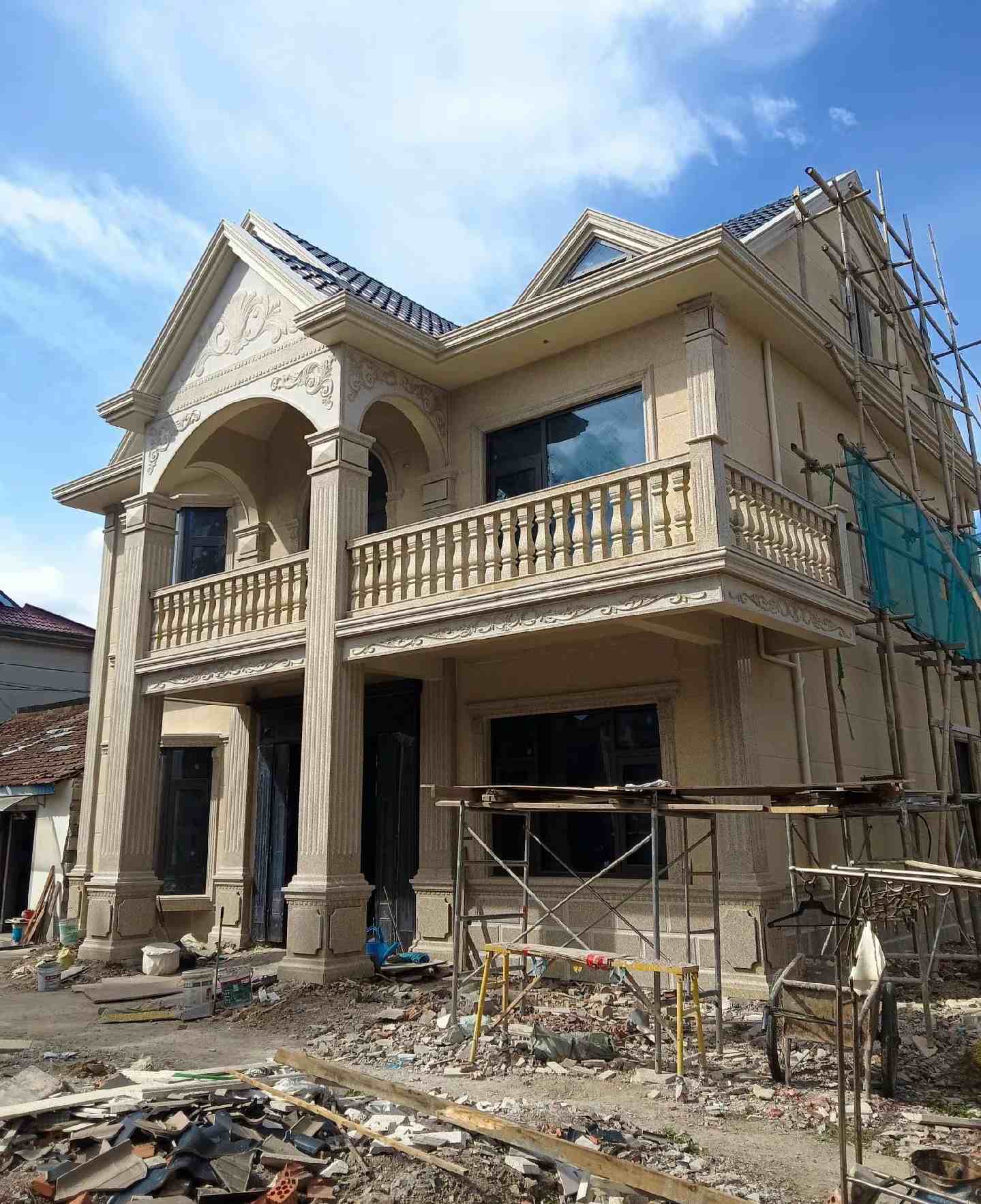 安康 黄金麻花岗岩石材私人别墅雕花门楼柱阳台栏杆