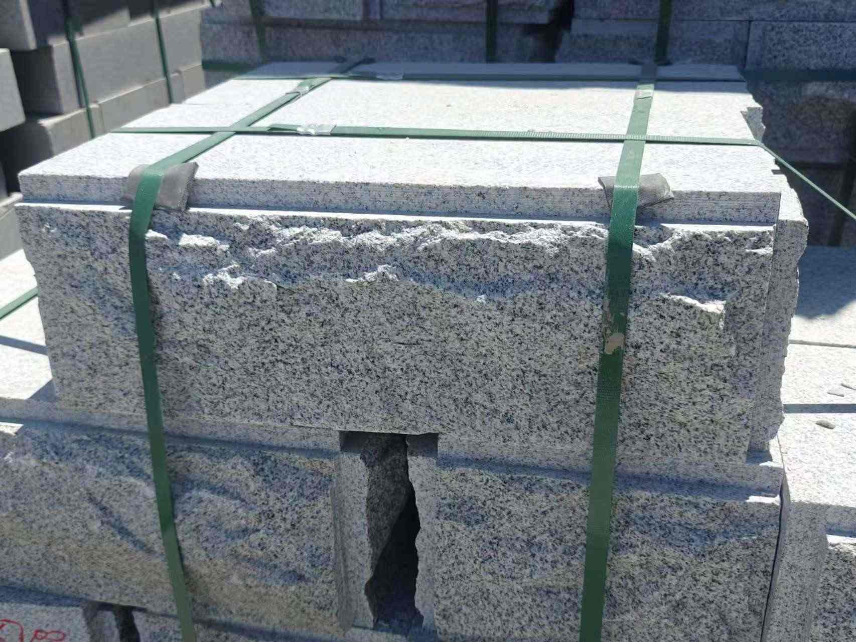 安康 芝麻白花岗岩自然面成品