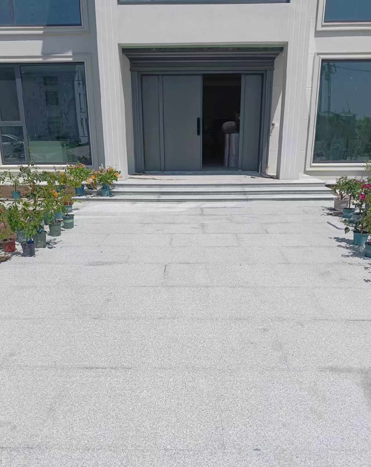 安康 芝麻白花岗岩地铺石地面铺装