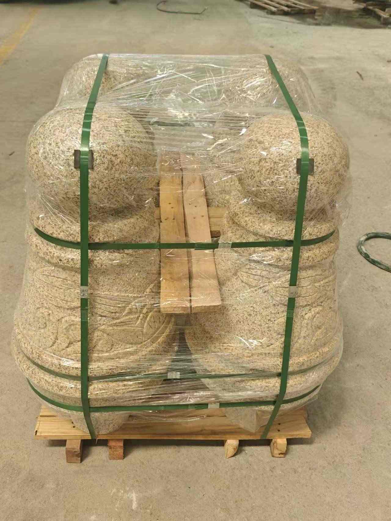 安康 黄金麻异形定制雕花——棒棒糖挡车柱