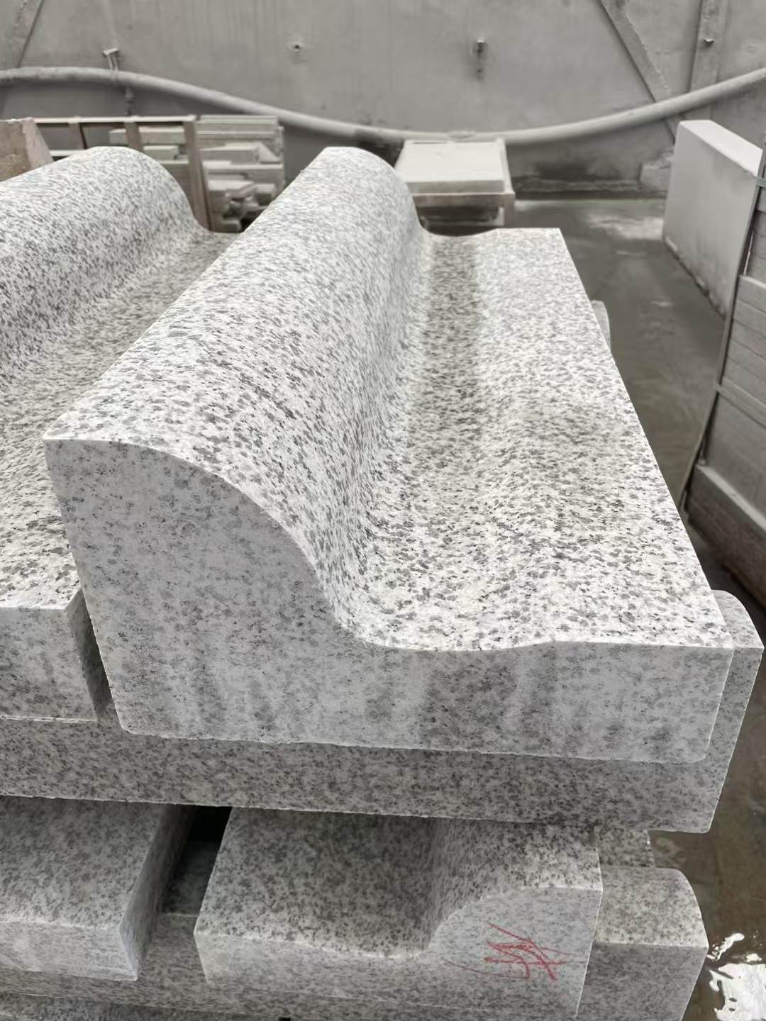 安康 白麻花岗岩S型路沿石，路侧石，马路牙子等