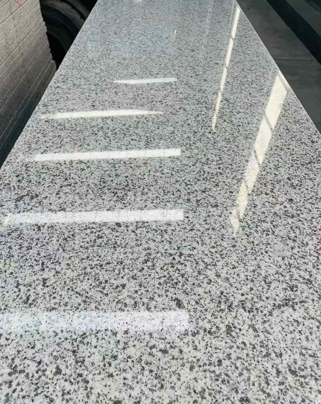 安康 白麻花岗岩光面毛板