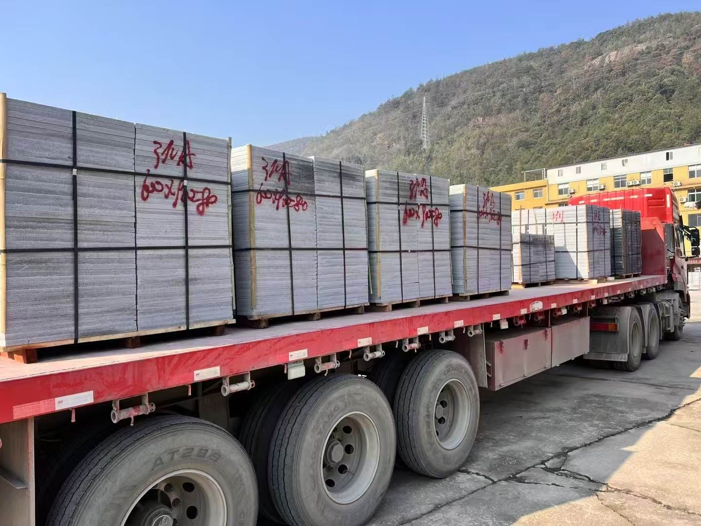 安康 芝麻灰地铺石出货日常