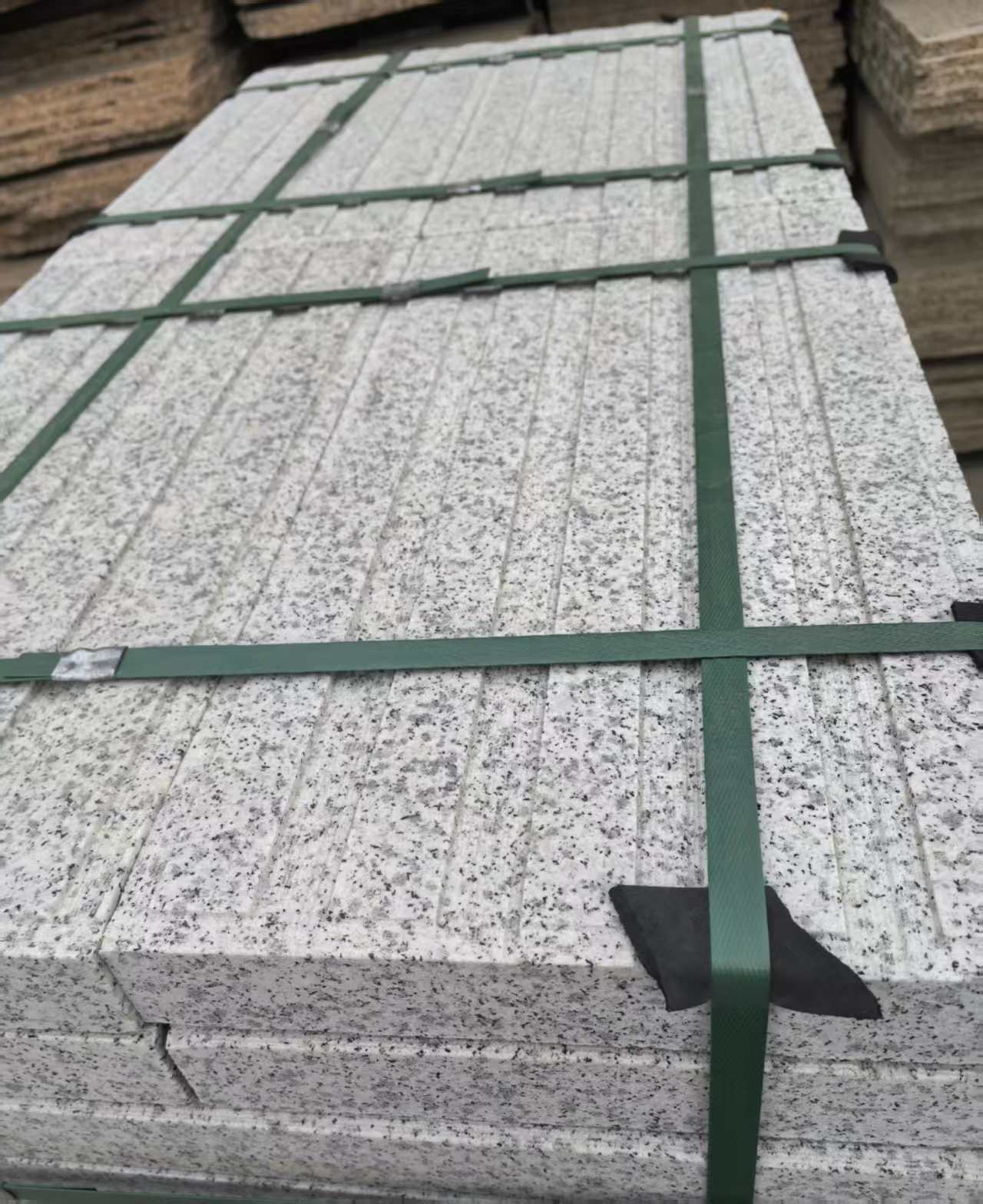 安康 白麻花岗岩直行盲道石，盲条，地铺石