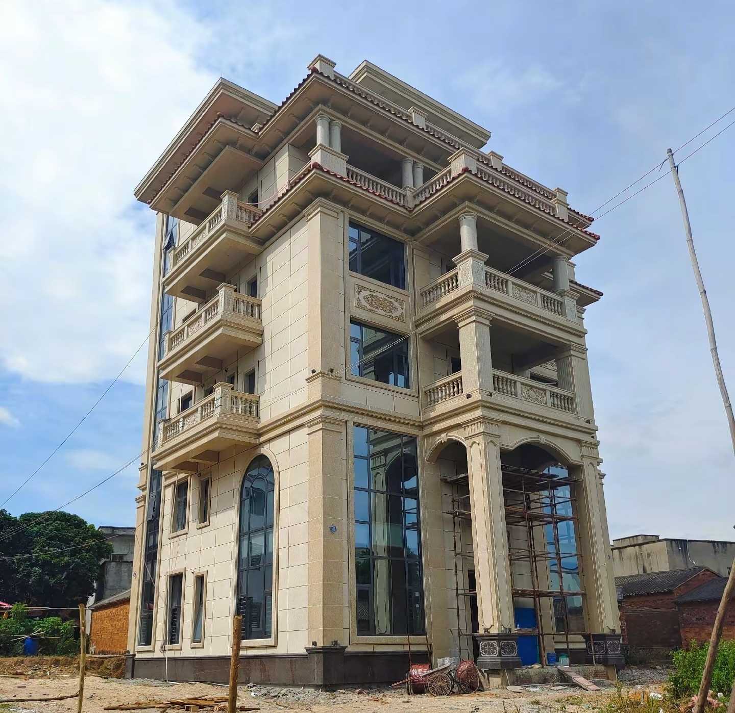 安康 黄金麻花岗岩石材别墅外墙干挂搭配（雕花栏杆花瓶柱门楼罗马柱）