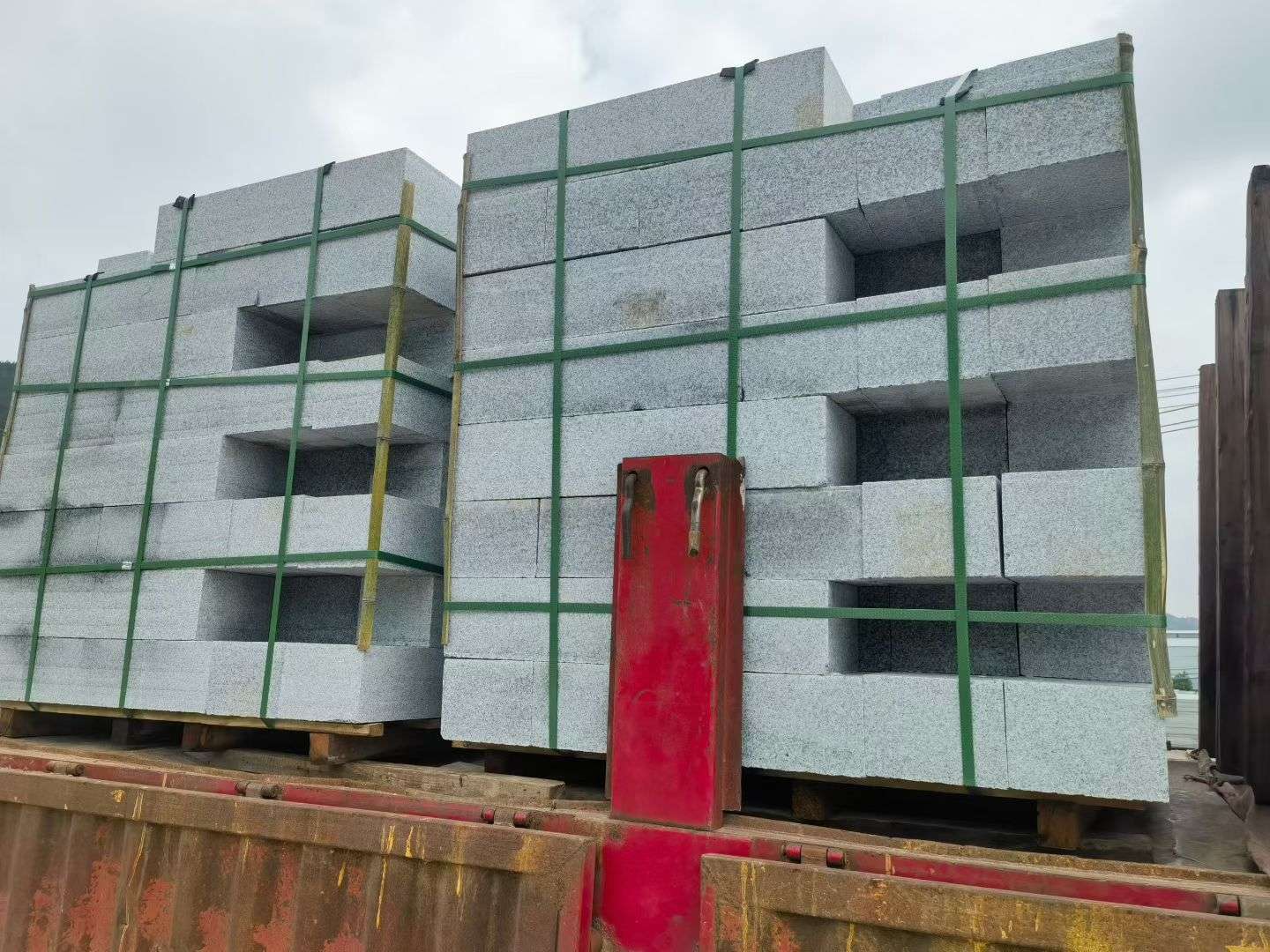 安康 芝麻白花岗岩路沿石，平石，路侧石，马路牙子，路缘石，立缘石，平缘石等