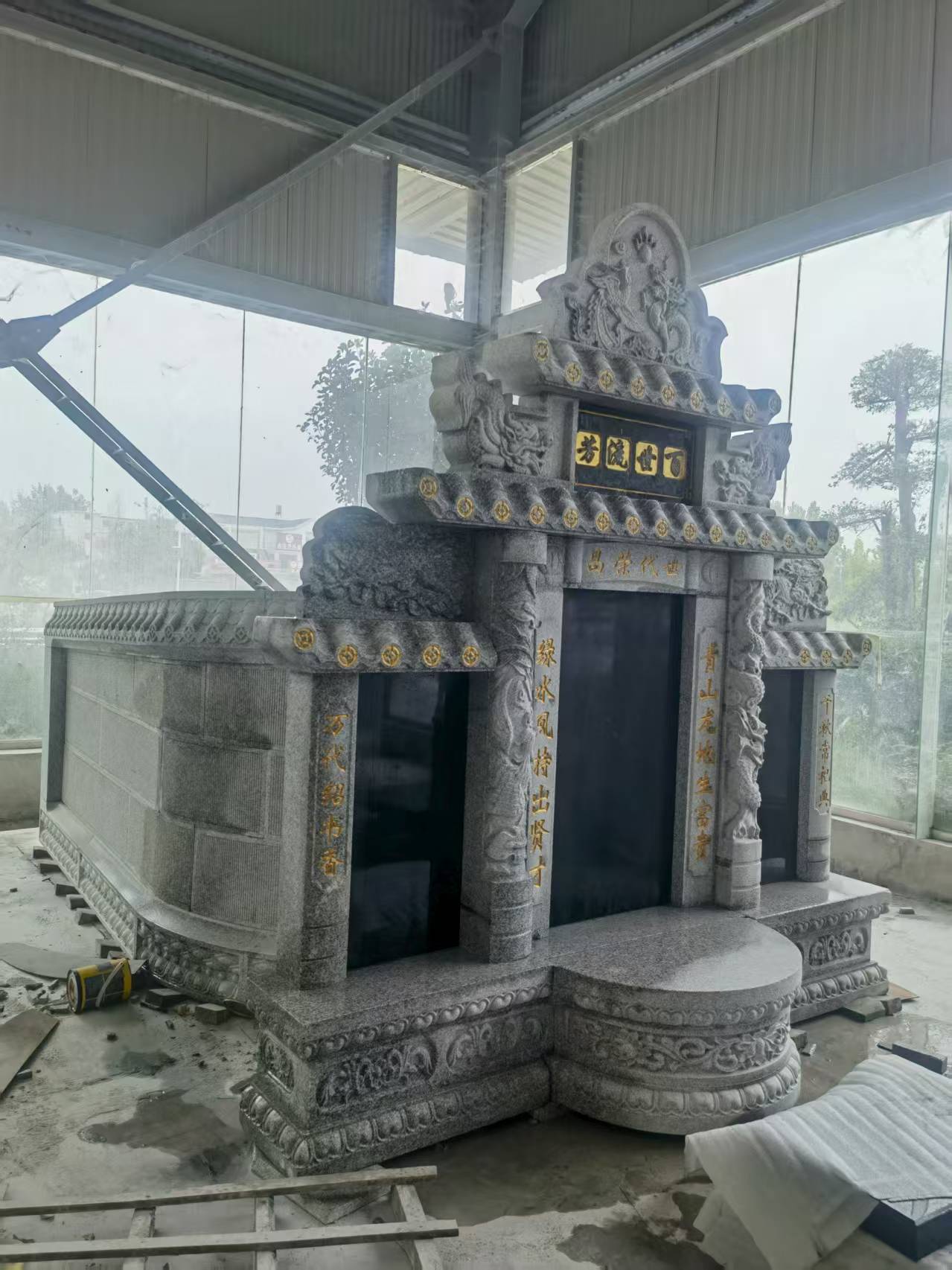 安康 芝麻白墓碑效果展示图